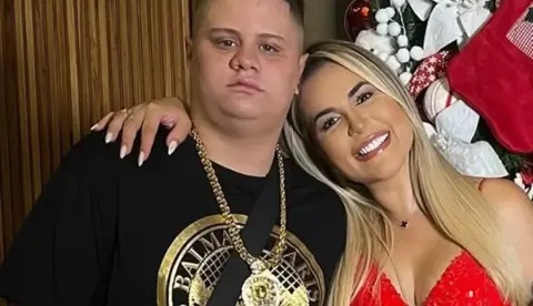 Filho de Deolane está entre os alvos da operação contra o PCC que prendeu a influencer