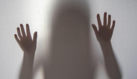 Cansada de ser estuprada, menina resiste a novo ataque e denuncia abusador em Juruá