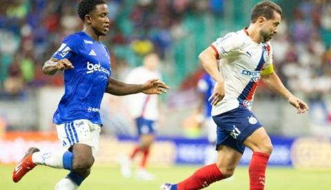 Cruzeiro bate o Bahia por 2 a 1 em jogo movimentado pelo Brasileirão
