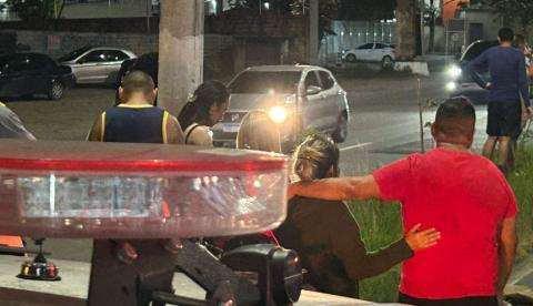 Jovem morre após colidir motocicleta contra poste na Avenida Cosme Ferreira