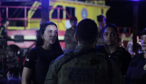 Fiscalização em flutuante no Tarumã resulta em dois presos e quatro adolescentes resgatadas