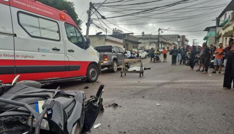 Entregadora de aplicativo morre após colisão com picape na Zona Sul de Manaus