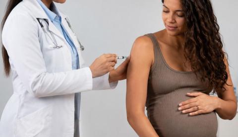 Amazonas alcança 80% de meta vacinal contra vírus respiratório em grávidas