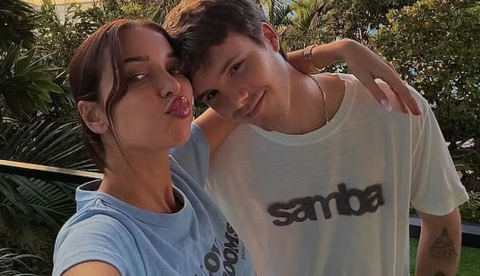 Brasileira Jackie Apostel revela como começou a namorar filho de David Beckham