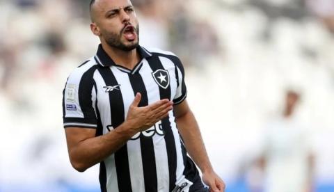 Botafogo bate o Corinthians por 3 a 1 com show de Arthur Cabral