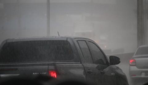 Alívio no calor: Manaus amanhece chuvosa e termômetros não devem passar dos 26°C hoje