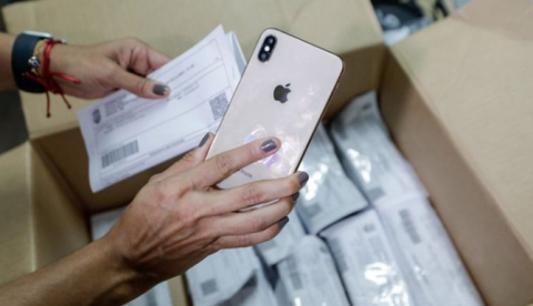 Celulares roubados começam a ser entregues na casa das vítimas no Amazonas; entenda
