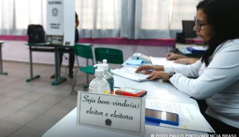 Justiça Eleitoral convoca voluntários: Saiba como ser mesário nas Eleições 2026