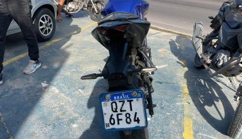 Idosa morre atropelada por moto enquanto atravessava na faixa de pedestres na Av. Autaz Mirim