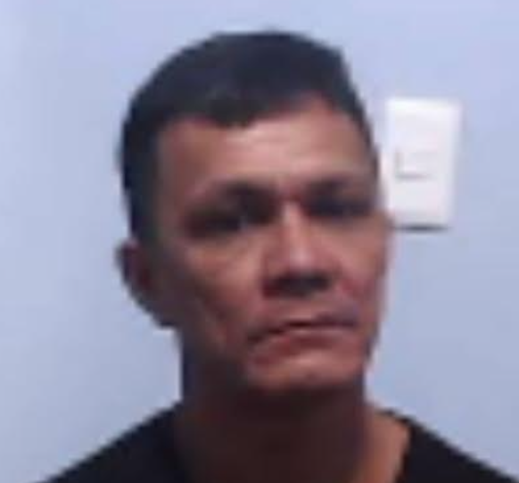 PC divulga foto de padrasto suspeito de crime contra enteada de 11 anos no Amazonas