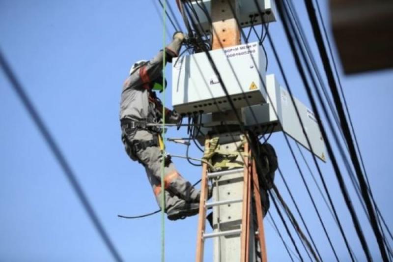 Manutenção programada deixará bairros sem energia nesta terça-feira em Manaus