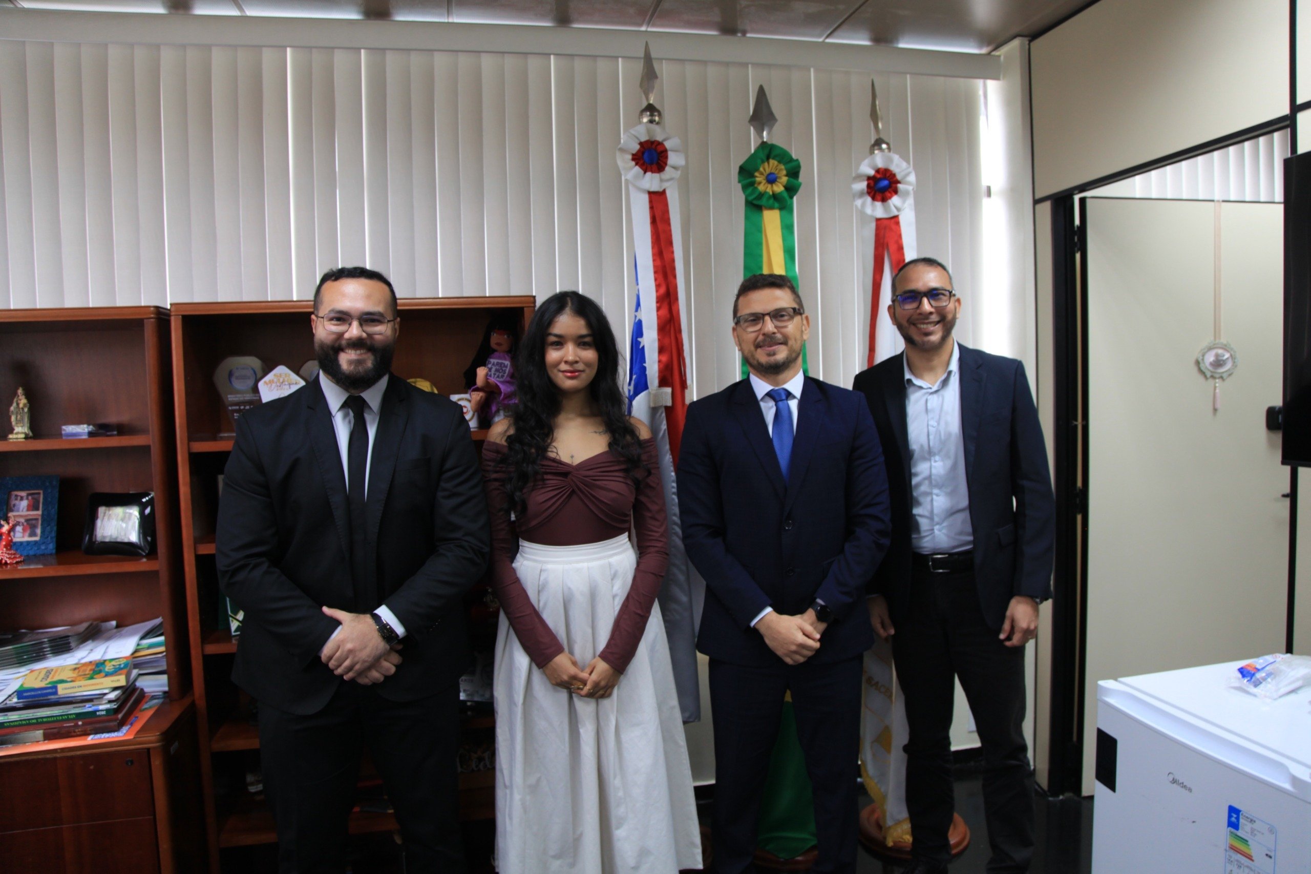 MP do Amazonas dá posse a dois novos servidores em Manaus