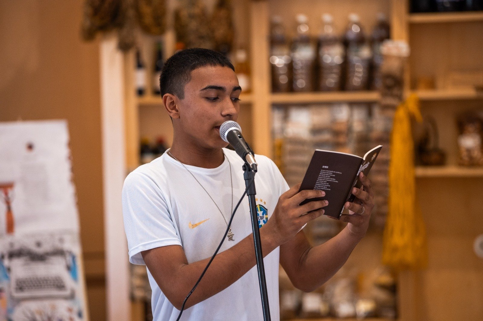 Festival FLAP vai premiar poetas da periferia de Manaus nesta sexta