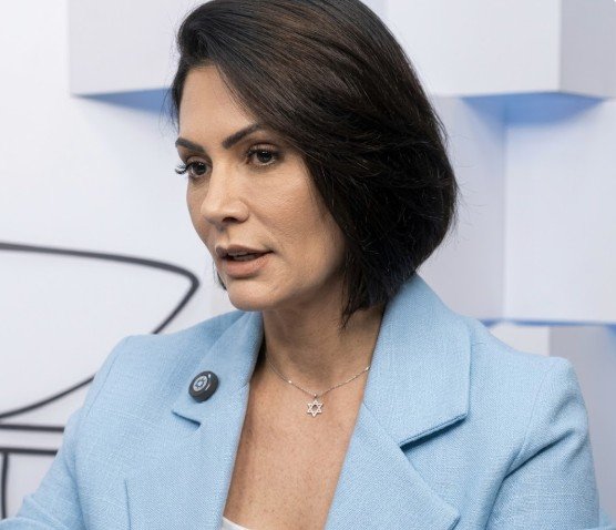 Michelle resgata vídeo em que Ciro chama Bolsonaro de “jumento”: 'Ainda há pessoas da direita apoiando'