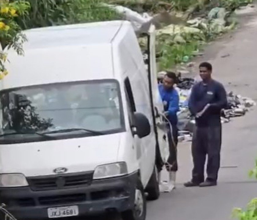 Descarte irregular de lixo no Conjunto Boas Novas gera indignação e riscos à saúde; vídeo