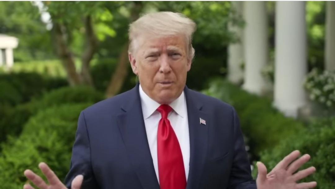 Trump convoca reunião de gabinete em meio a tensão com Irã
