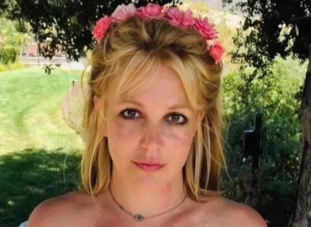 Britney Spears se declara culpada por dirigir embriagada e evita pena mais severa