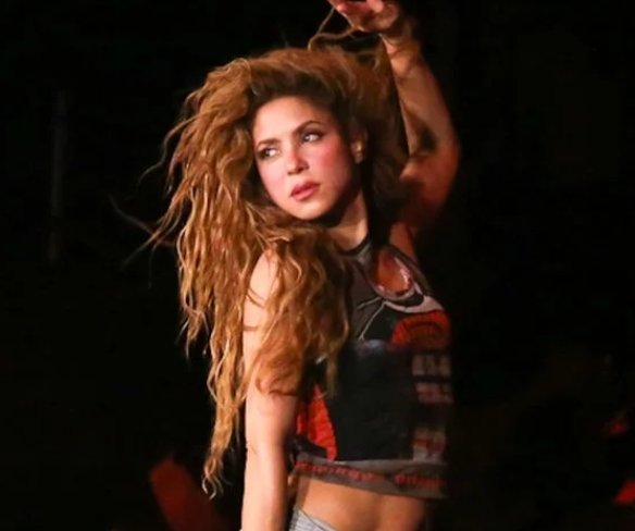 Shakira se apresenta neste sábado em Copacabana; saiba onde assistir