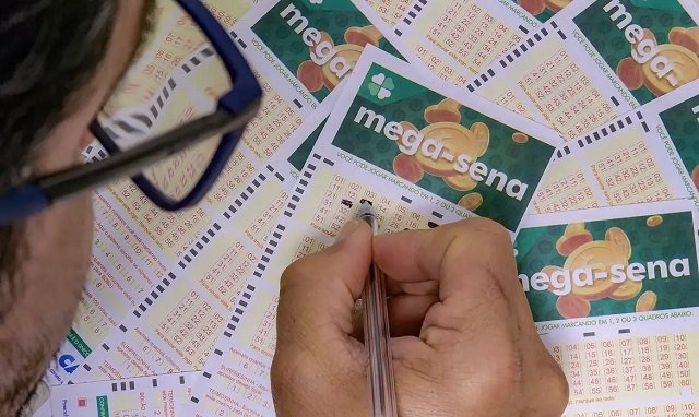 Mega-Sena sorteia hoje prêmio de R$ 16 milhões; apostas estão abertas