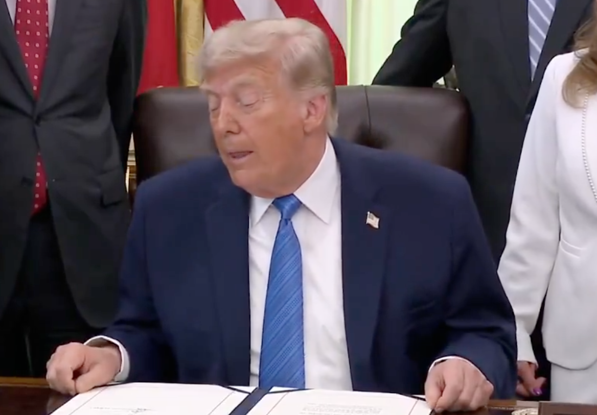 Trump diz que cancelou ataques ao Irã e fala em acordo de paz