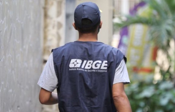 IBGE abre seleção com 246 vagas no Amazonas e salários de até R$ 4 mil; confira