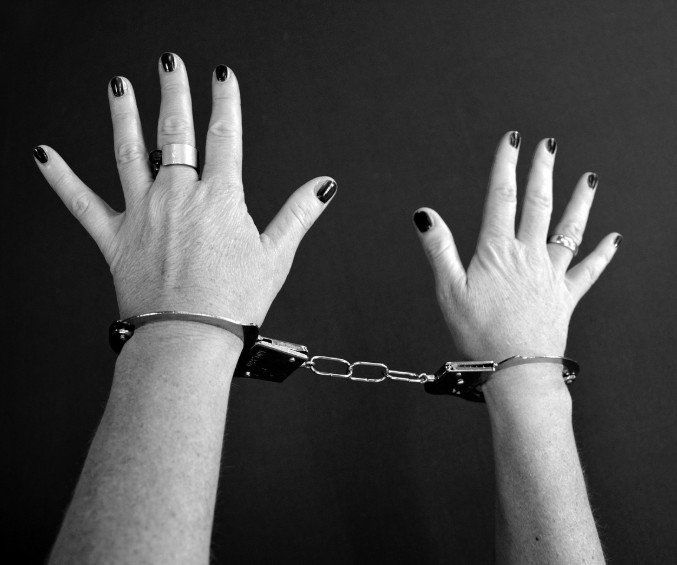 Casal é preso por maus-tratos e cachorro é resgatado no Lírio do Vale