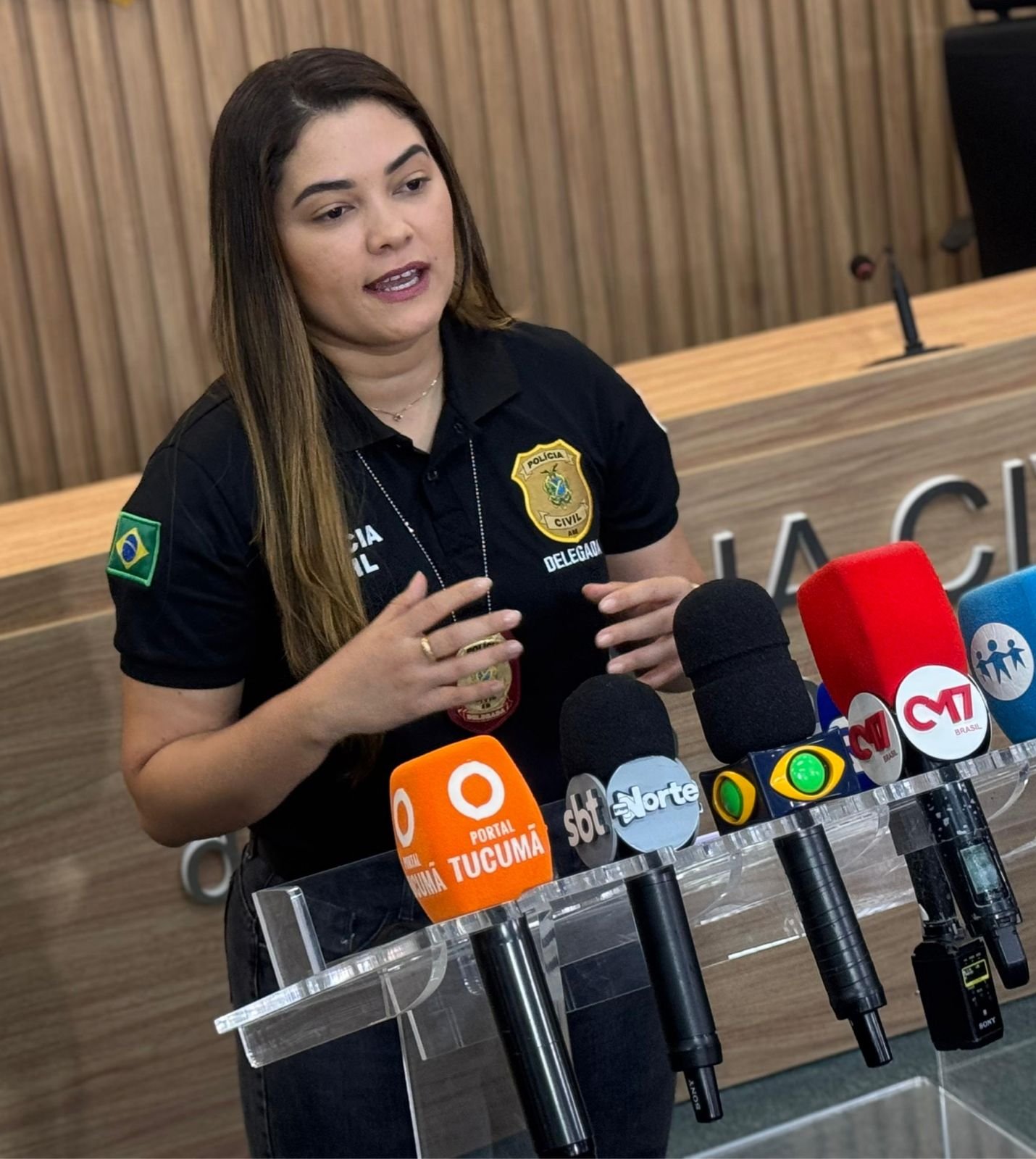 Fotos de pornografia infantil trocadas em app levou à prisão de professor de jiu-jitsu em Manaus