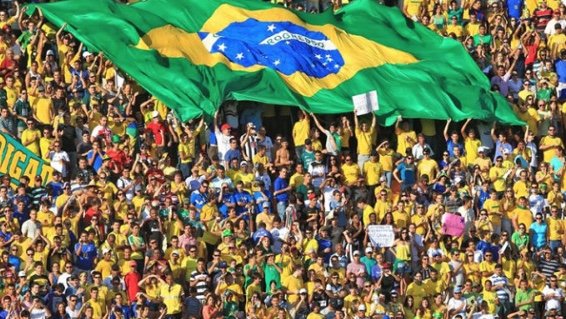 Coração de torcedor sofre mesmo? Especialista explica o que acontece no organismo durante uma partida decisiva