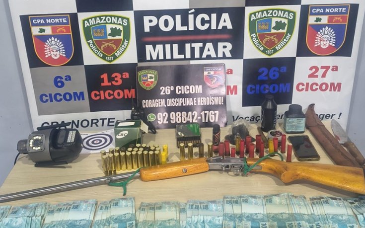 Homem é preso com R$ 9,9 mil após ameaçar vizinho com espingarda na AM-010
