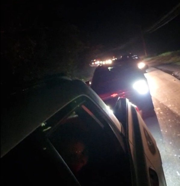 Motoristas enfrentam congestionamento quilométrico no retorno a Manaus após feriadão