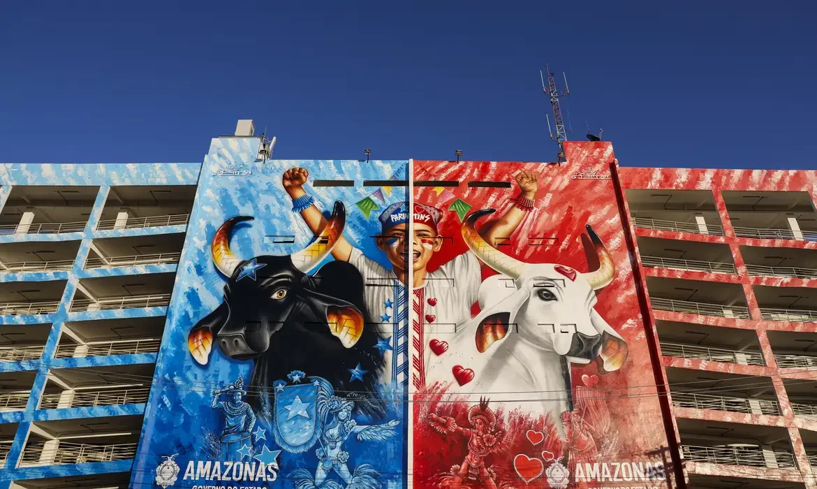 Veja o que Caprichoso e Garantido apresentam na abertura do Festival de Parintins 2026