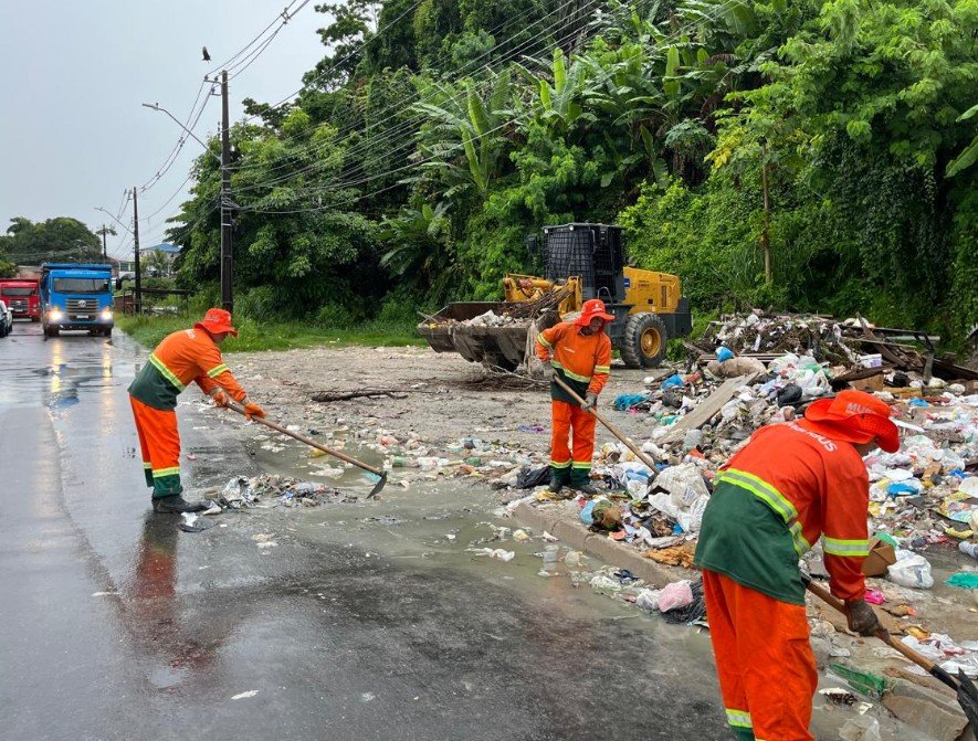 Saúde, coleta de lixo e feiras funcionam normalmente durante feriado em Manaus