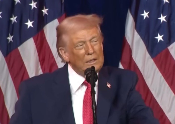 Trump anuncia que Estreito de Ormuz reabrirá na sexta-feira sem cobrança