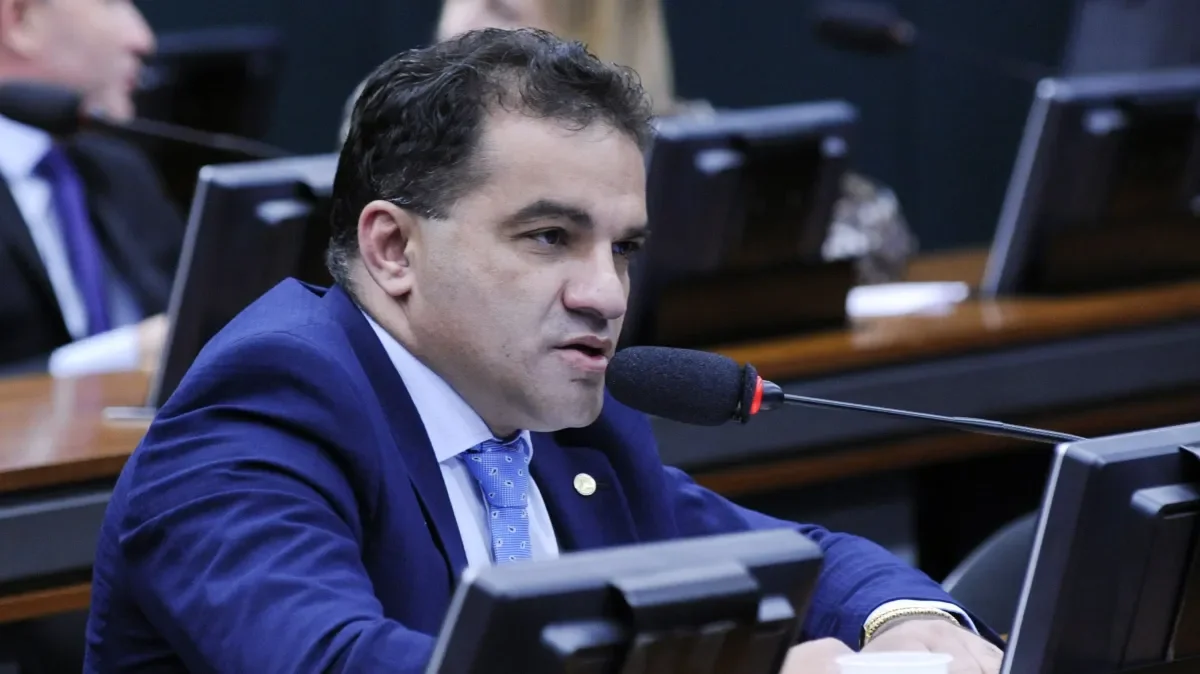 PF cumpre mandados contra deputado do PL por suspeita de desvio de emendas