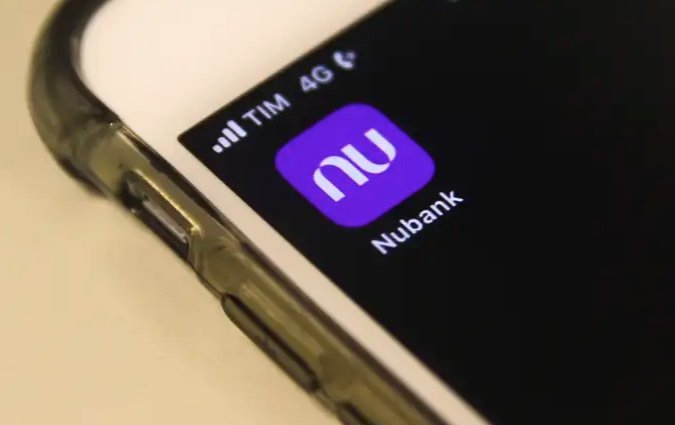 Nubank envia e-mail por engano sobre suposta liquidação e causa confusão entre clientes