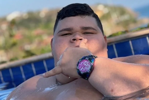 Influenciador Gordão da XJ celebra perda de 130 kg nas redes sociais; vídeo