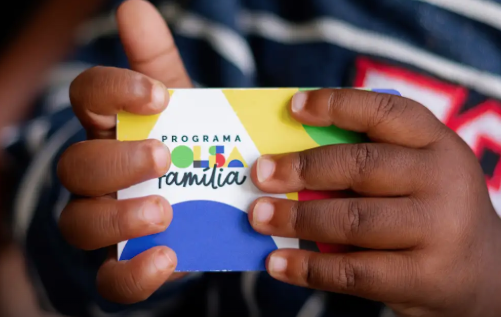 Bolsa Família perde mais de 116 mil beneficiários no Amazonas em três anos