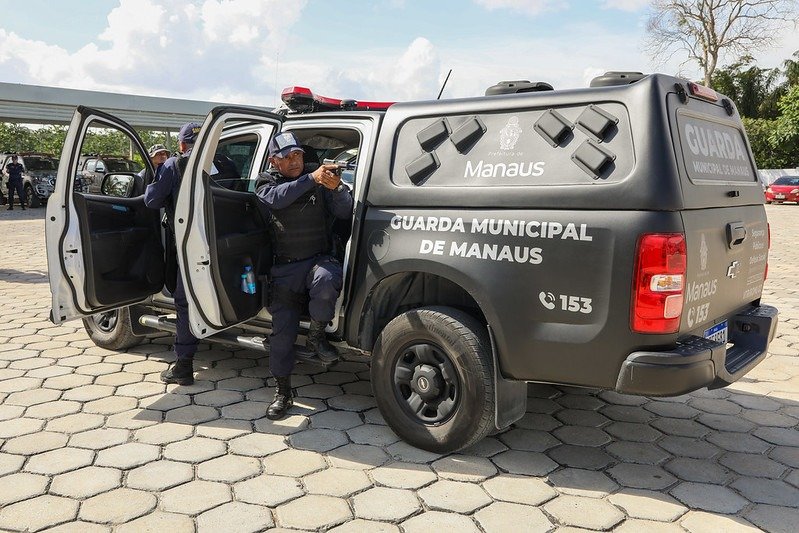 Homem com simulacro é capturado após denúncias de assaltos em Manaus