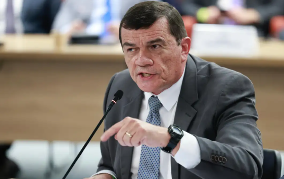Moraes autoriza que general Paulo Sérgio, condenado na trama golpista, se inscreva no Enem 2026