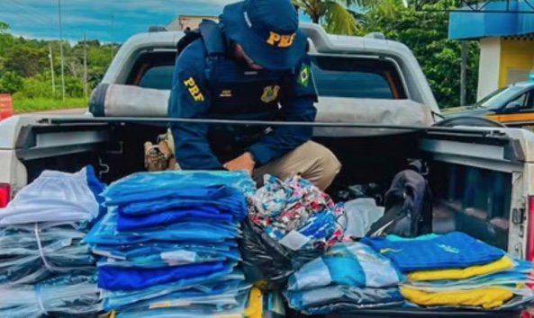 PRF apreende camisas da Seleção com suspeita de falsificação na BR-174, no Amazonas