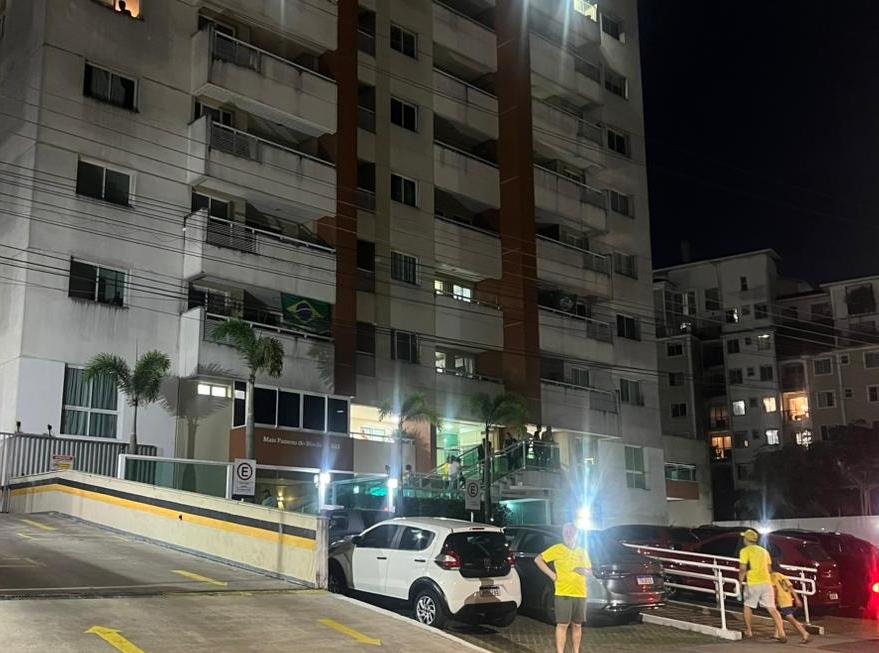 Moradores evacuam prédios em Manaus após forte tremor nesta quarta-feira