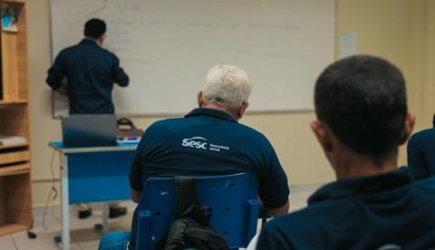 Inscrições para EJA gratuita do Sesc seguem abertas com 80 vagas em Manaus
