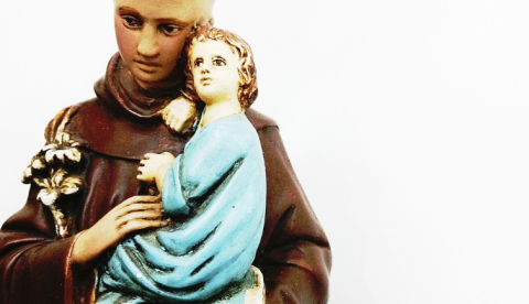 Passou o Dia dos Namorados só? Veja 5 simpatias para fazer neste Dia de Santo Antônio