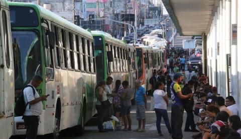 Rodoviários ameaçam parar ônibus em Manaus nesta terça após atraso de pagamento