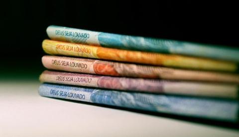 Mais de 9,5 milhões recebem restituição do Imposto de Renda nesta terça