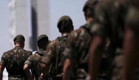 Jovens de 18 anos têm até hoje para fazer alistamento militar obrigatório