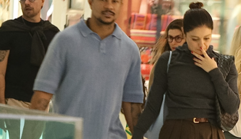 Voltaram? Sophie Charlotte e Xamã são vistos de mãos dadas em shopping no Rio