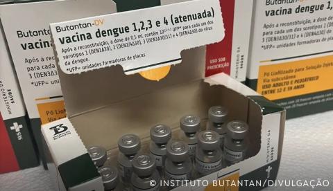 Ministério da Saúde suspende temporariamente vacina da dengue do Butantan após registrar duas mortes