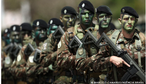 Prazo para alistamento militar obrigatório de jovens de 18 anos termina nesta terça