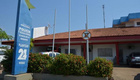 Primo é preso após tentar estuprar jovem na frente da filha bebê em Manacapuru